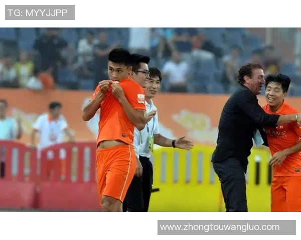 南京滑板队配合引发热议球员间默契与争议的背后故事